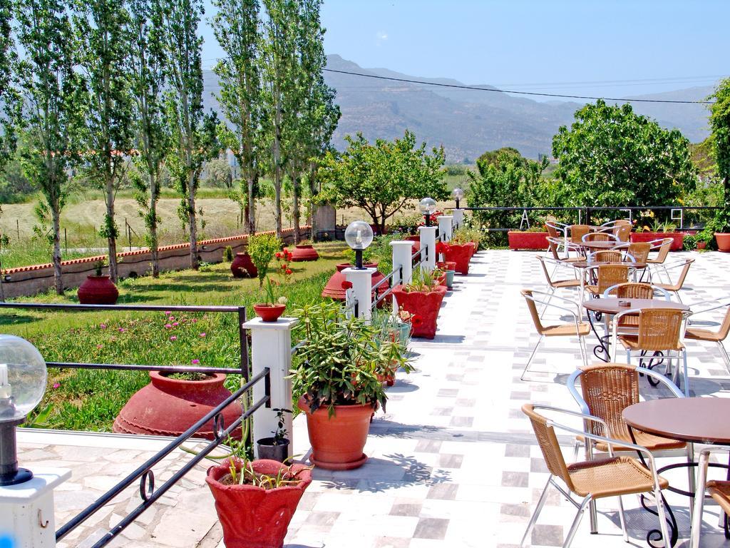 Hotel Pela 스칼라칼리오니스 외부 사진